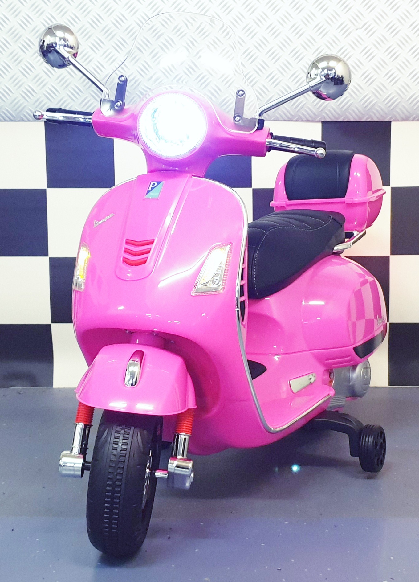 Pink Children’s Vespa Scooter